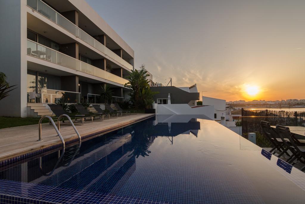 One2Seven Aparthotel Ferragudo  Ruang foto